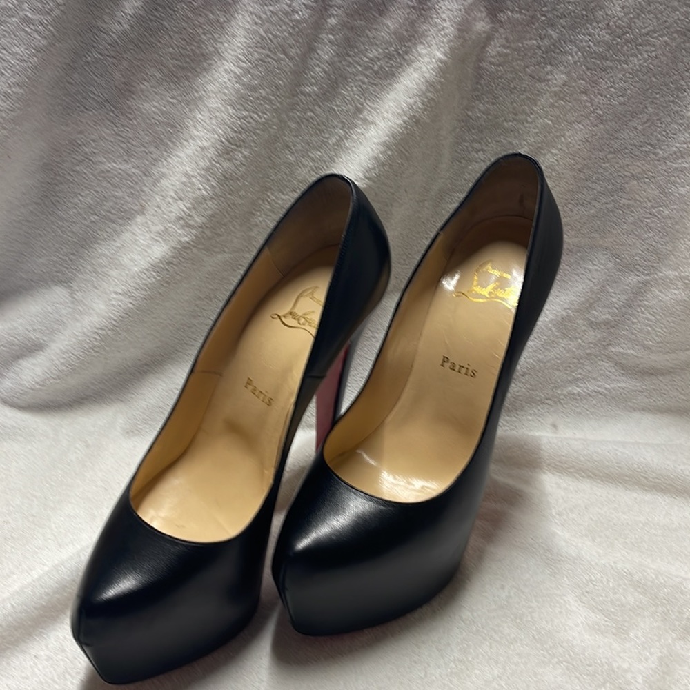 Christian Louboutin platform stilettos leather. Black. Great shape. Like new. - Picture 14 of 14